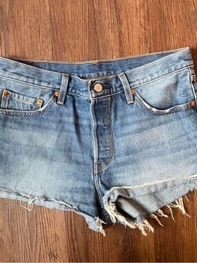 Levi’s 501 size 29 Classic Light Blue Denim Cutoff Shorts